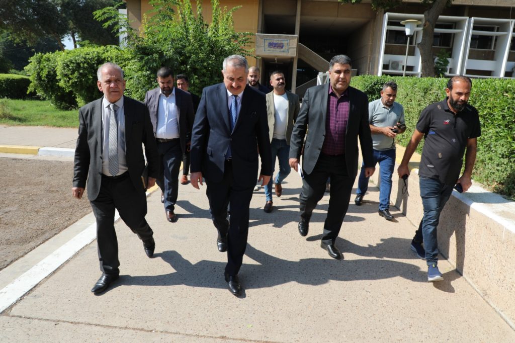رئيس جامعة بغداد يزور كلية الهندسة ويؤكد على دورها البارز في تطوير الشراكات العلمية