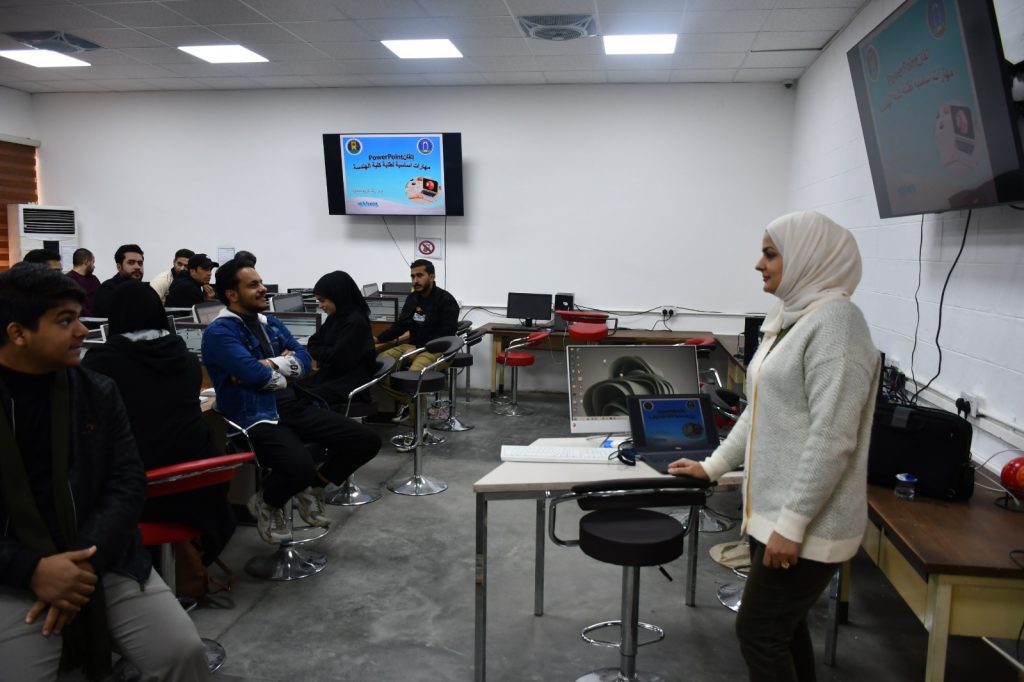 كلية الهندسة تنظم دورة تدريبية في أساسيات برنامج 