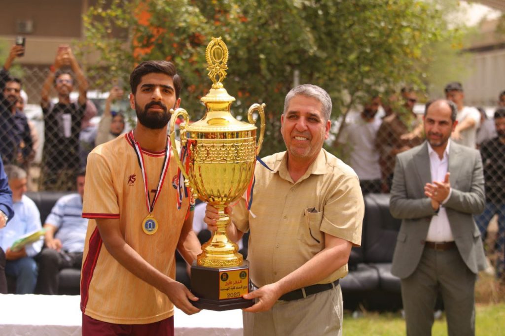 7d7e1df0-1f35-441a-9c2a-6badb178e462