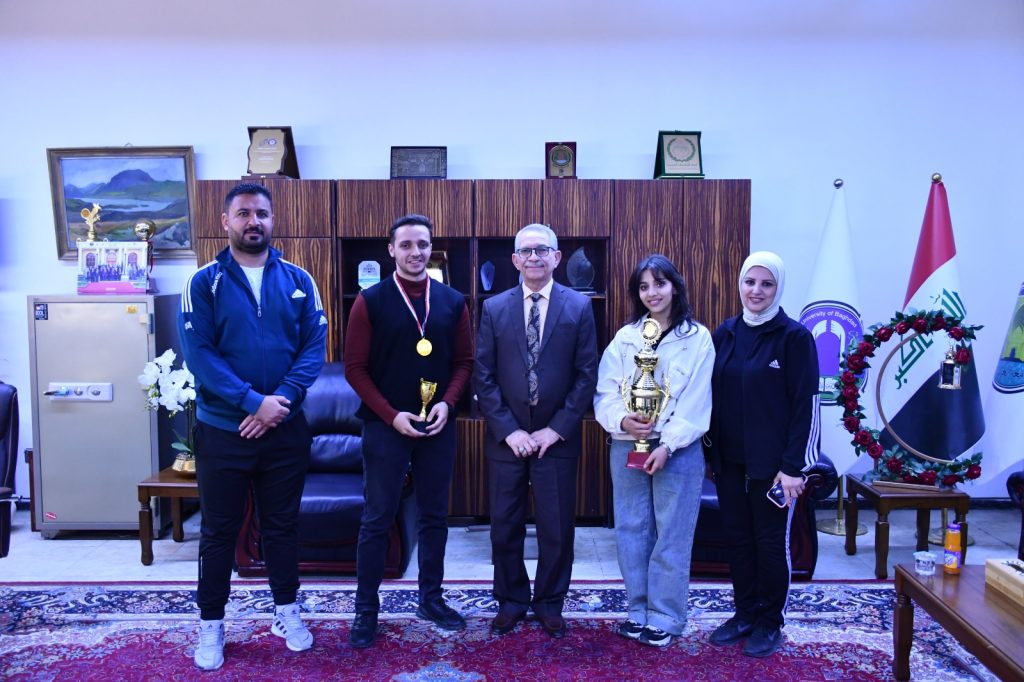 فريق كلية الهندسة يحصد مراكز متقدمة في بطولة جامعة بغداد للتنس الريشة 