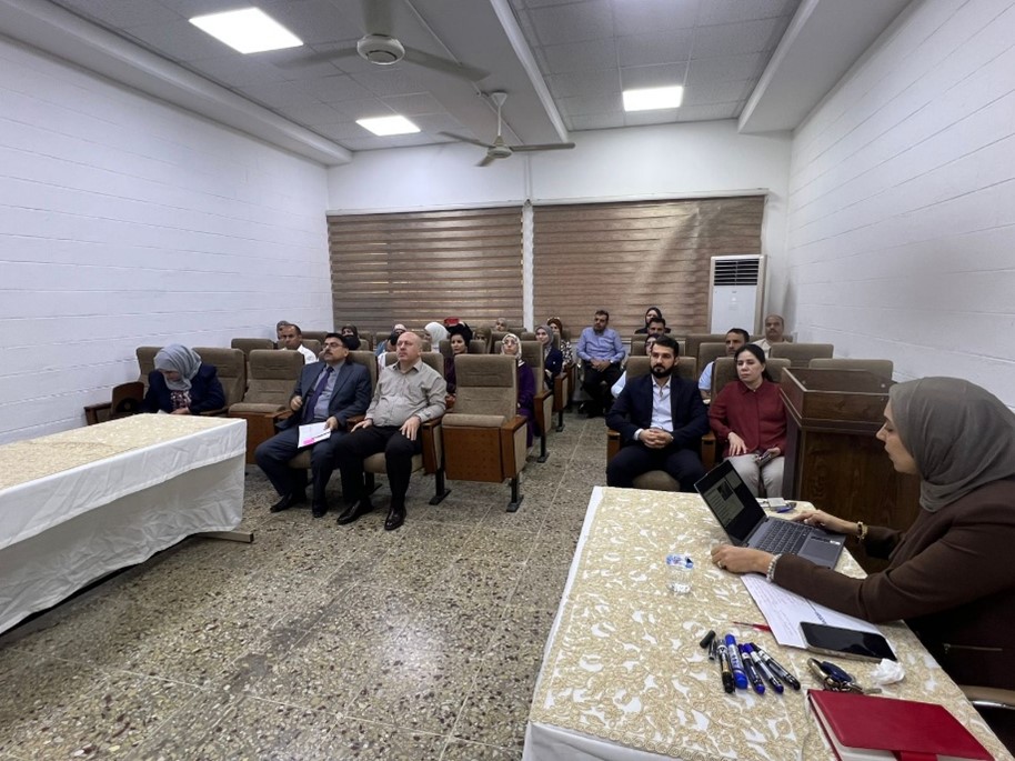 قسم هندسة الموارد المائية بجامعة بغداد يُنظم محاضرة حول تحسين كفاءة مسيل المياه في السدود