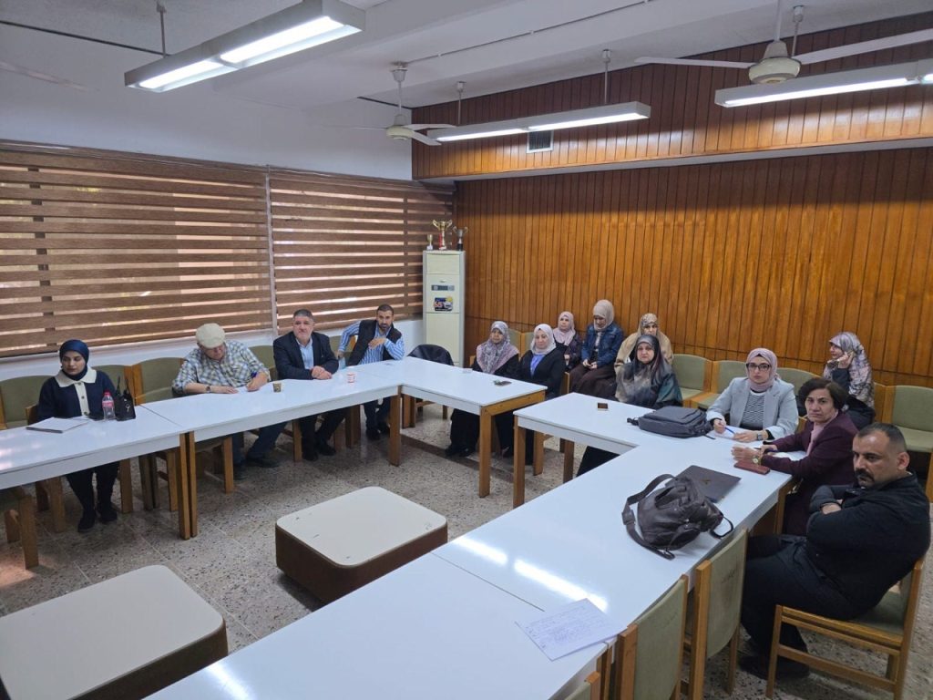 قسم الهندسة الكهربائية يعقد سمنارات بحثية لطلبة الدراسات العليا