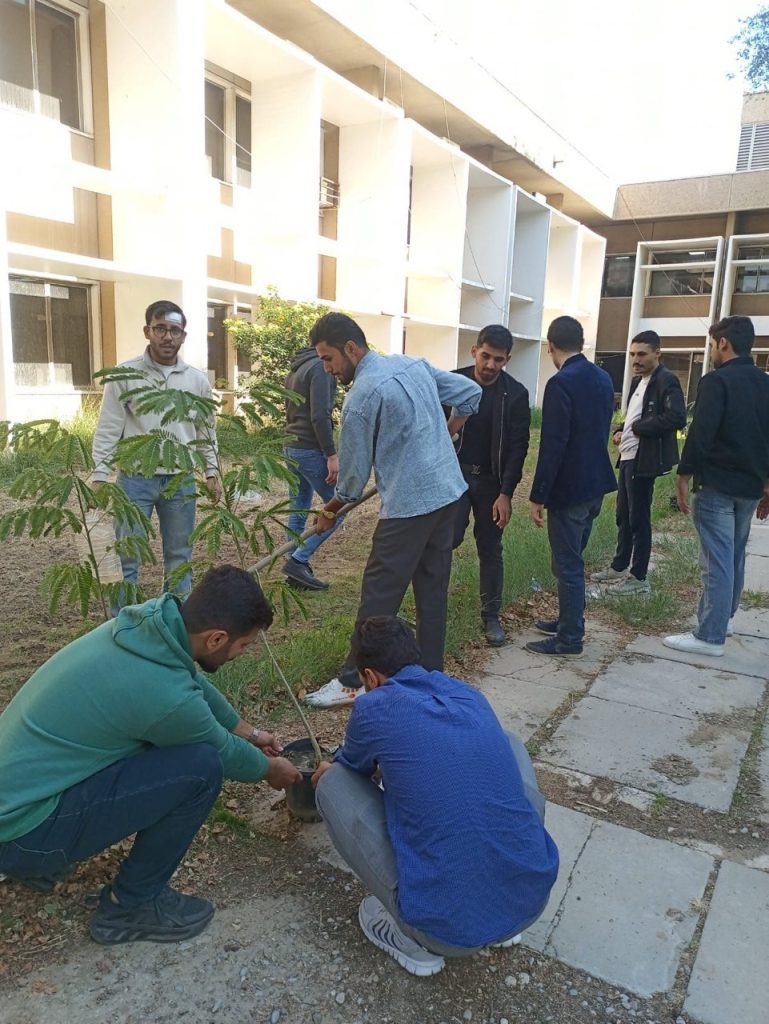 ضمن أسبوع العمل الريادي :الهندسة الكهربائية تطلق مبادرة للتشجير