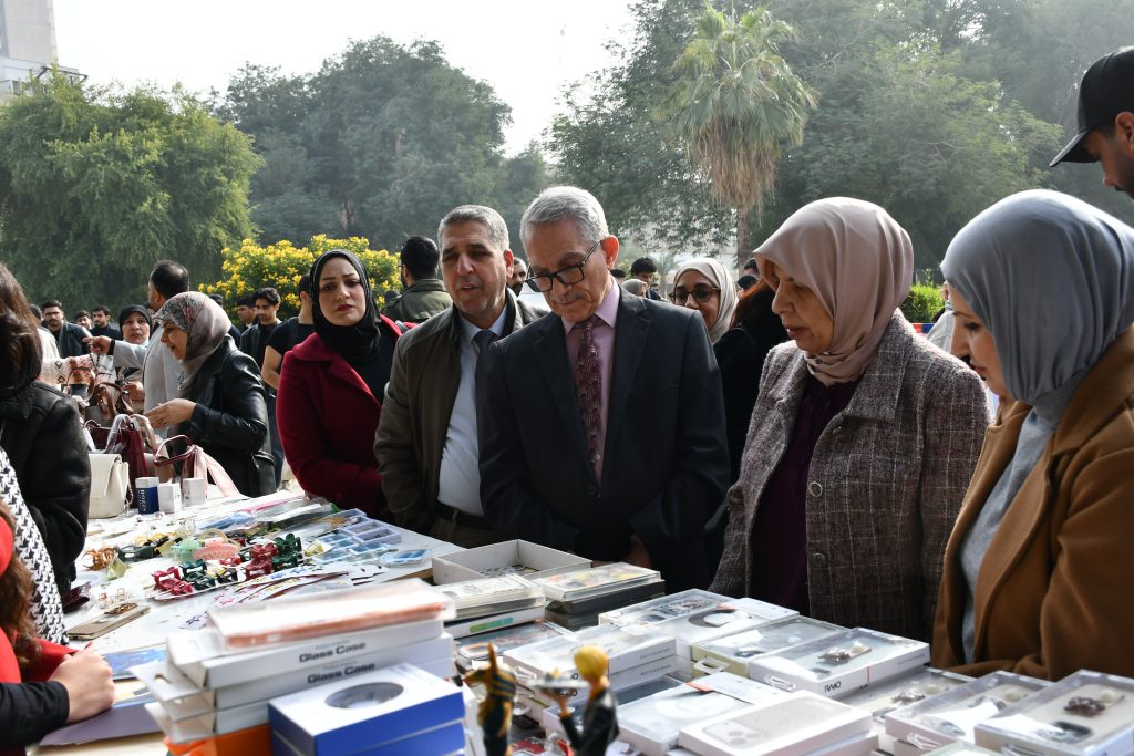 قسم هندسة النفط ينظم بازارًا خيريًا لتعزيز القيم الإنسانية والتكافل الاجتماعي