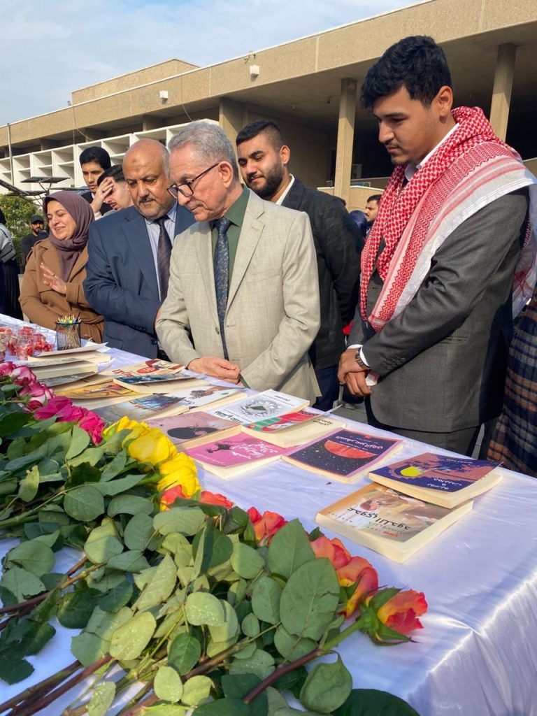 cf0f2858-4d19-44e7-8689-ceca7ca3c14d