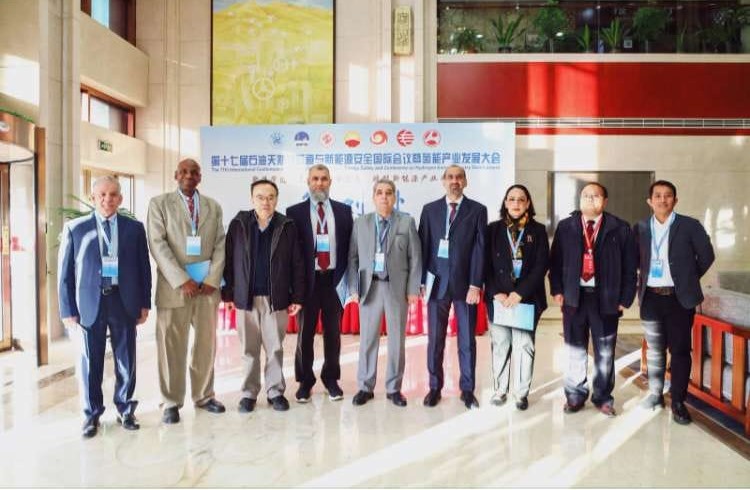 وفد من كلية الهندسة – جامعة بغداد يشارك في مؤتمر عالمي بالصين ويبحث إنشاء مركز متقدم لتكنولوجيا خطوط أنابيب النفط والغاز