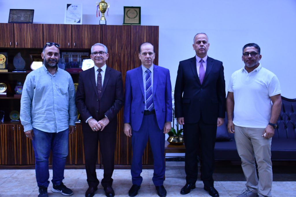 لجنة وزارية تطّلع على الواقع العلمي والأكاديمي في كلية الهندسة بجامعة بغداد