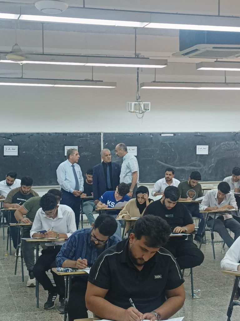 معاون العميد للشؤون الإدارية والمالية يتفقد قسم الهندسة الميكانيكية ومجريات العملية الامتحانية